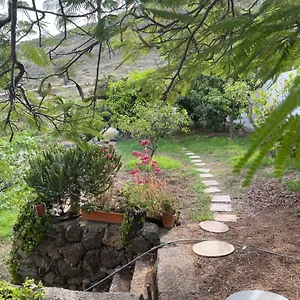 https://apartamento-rural-en-santa-cruz-de-tenerife.tenerifehoteles.net